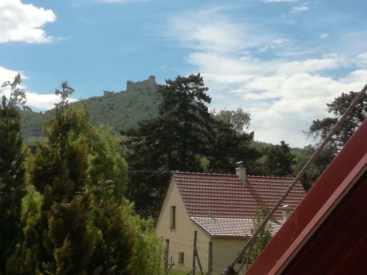 Penzion Nad Jezerem Pavlov Bagian luar foto