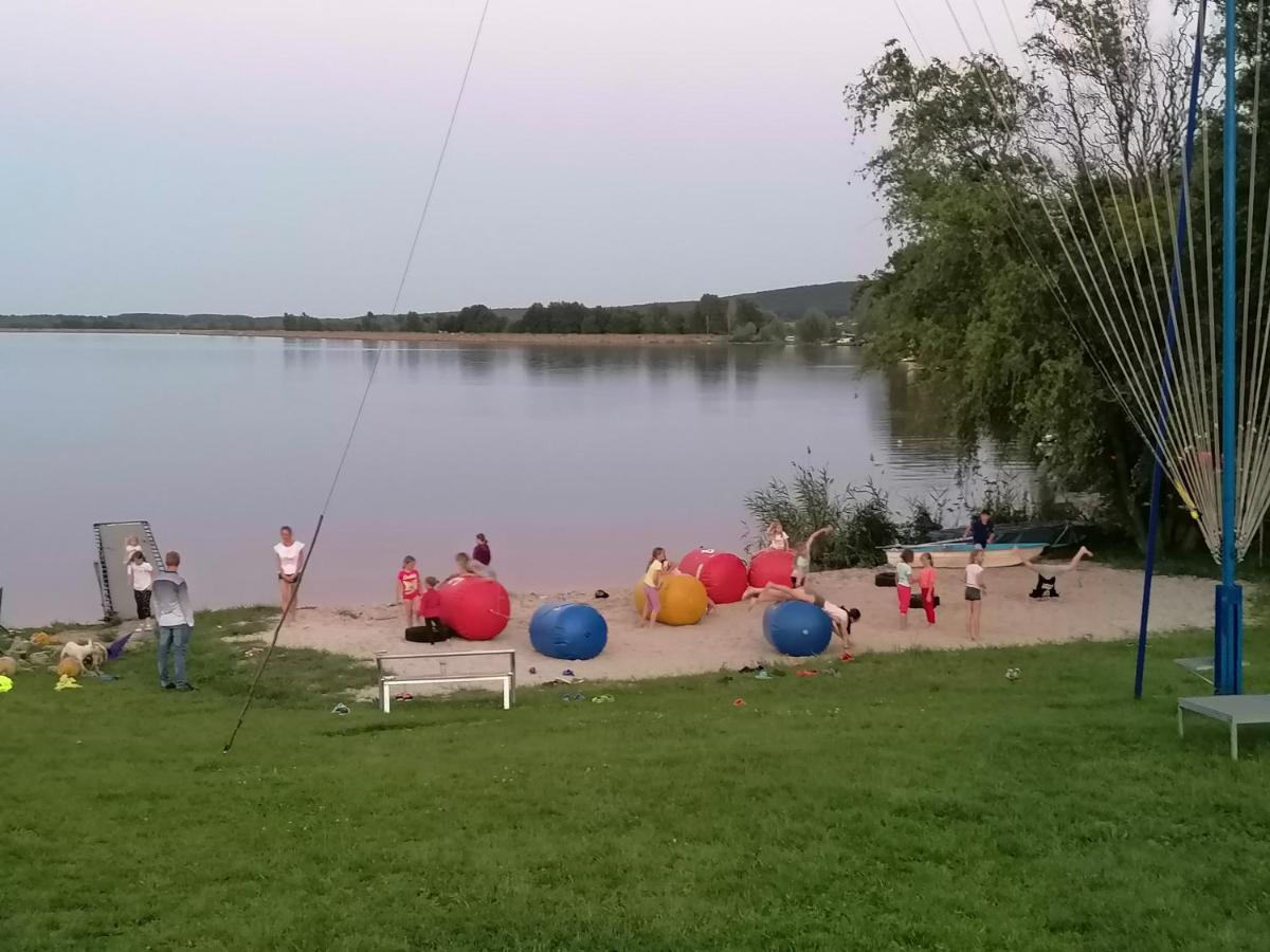 Penzion Nad Jezerem Pavlov Bagian luar foto